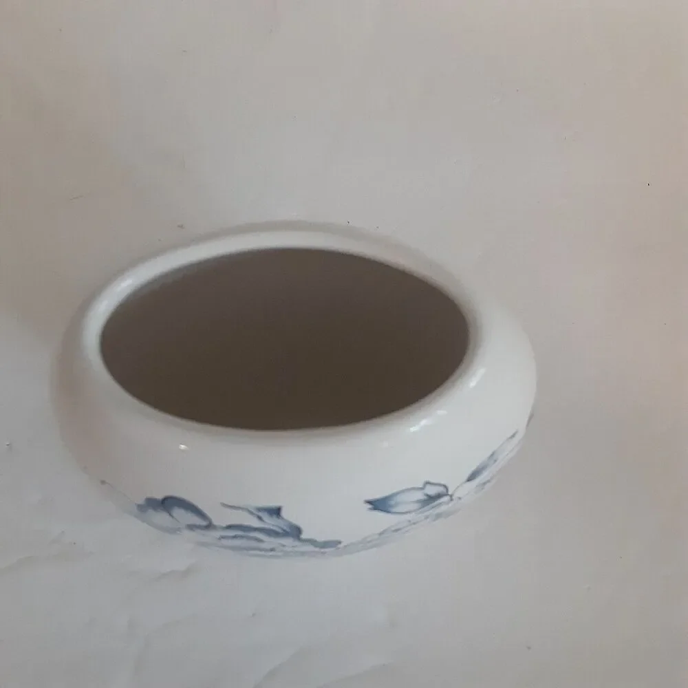 Vintage Russ Blue/White Floral Mini Vase